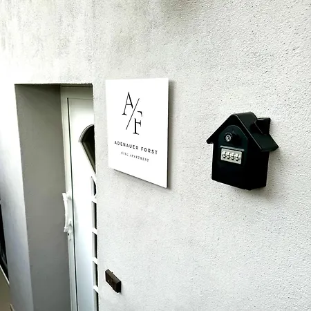 Adenauer Forst Ring Apartment Exterior photo